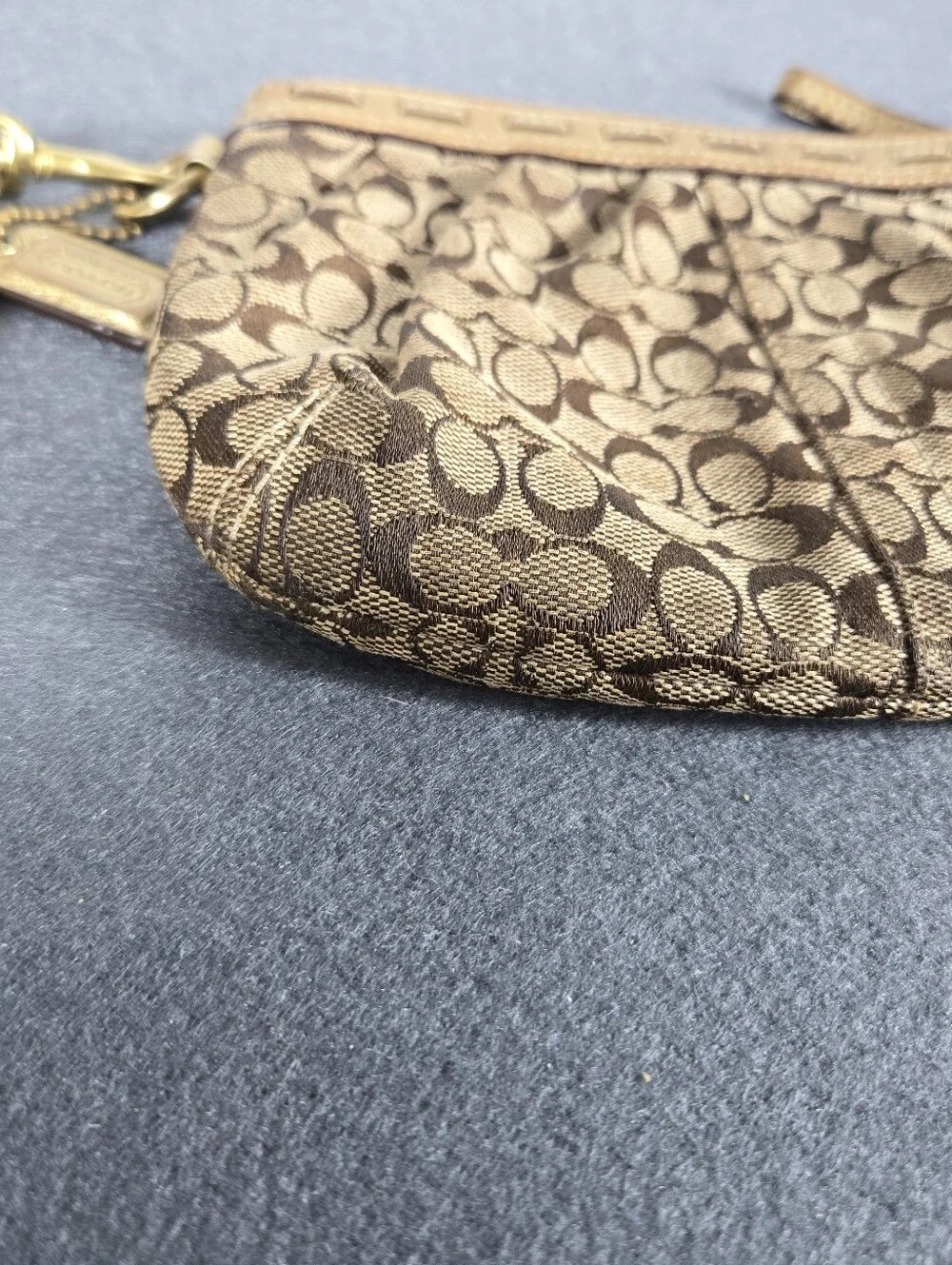 Coach Y2K Vintage Brown/Tan Signature Canvas Wristlet
